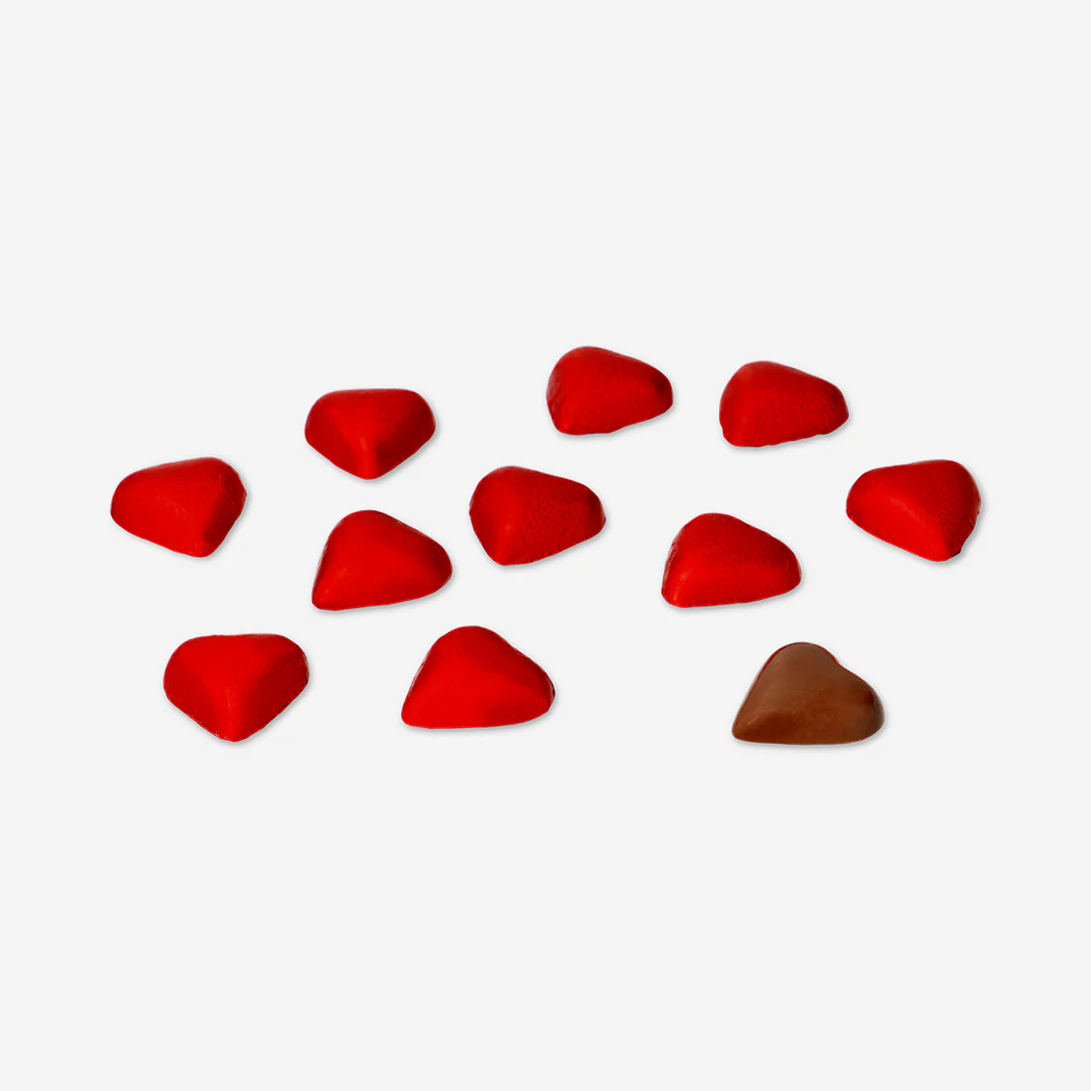 Cocoa confectionery hearts in net - Image 3