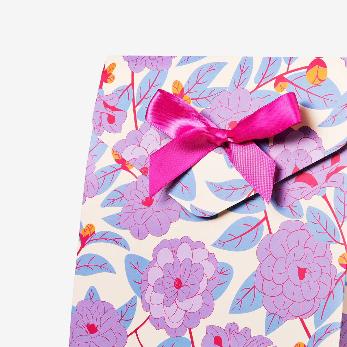 Floral gift box with ribbon - Image 2
