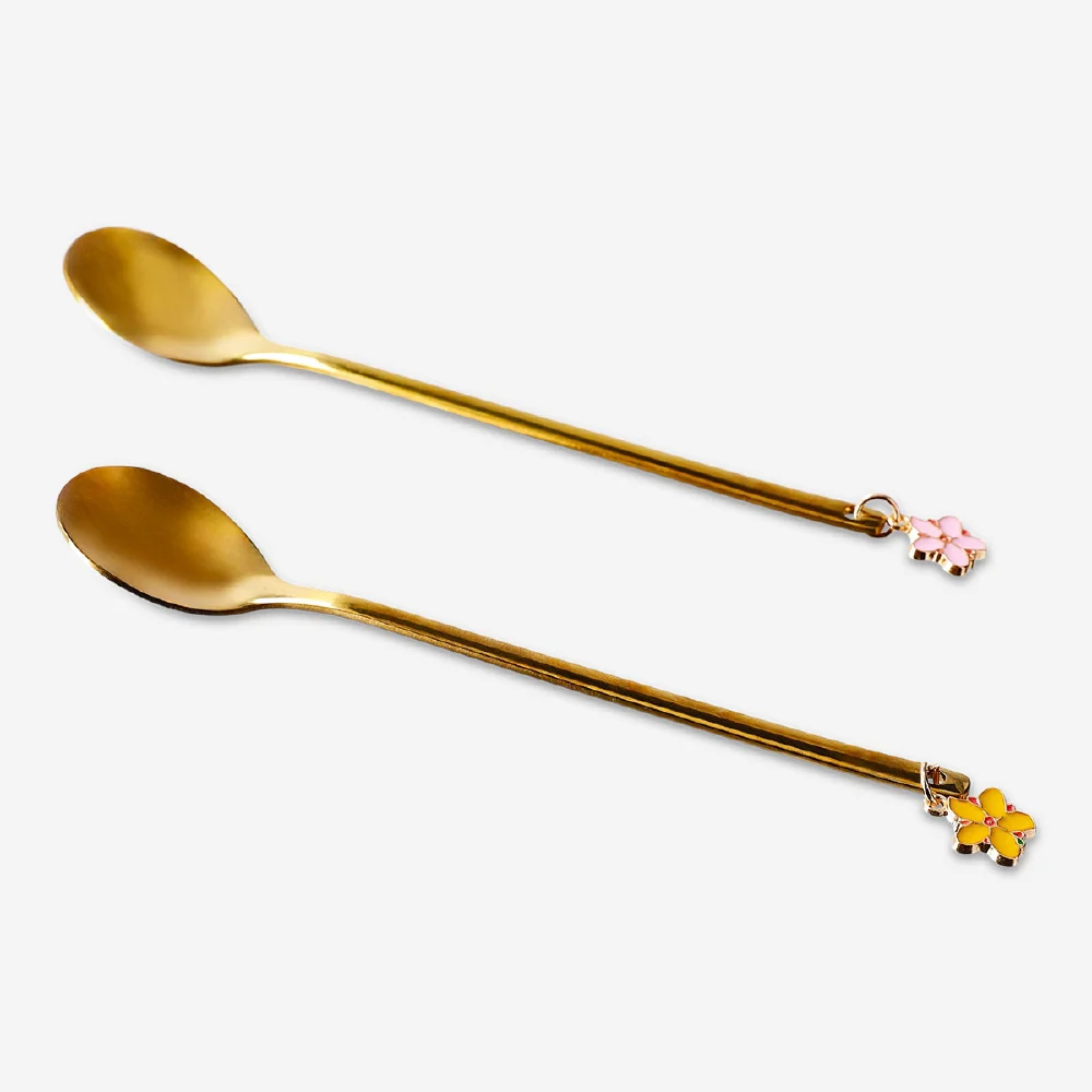 Gold dessert spoons with flower decorations - 2 pcs - Image 2