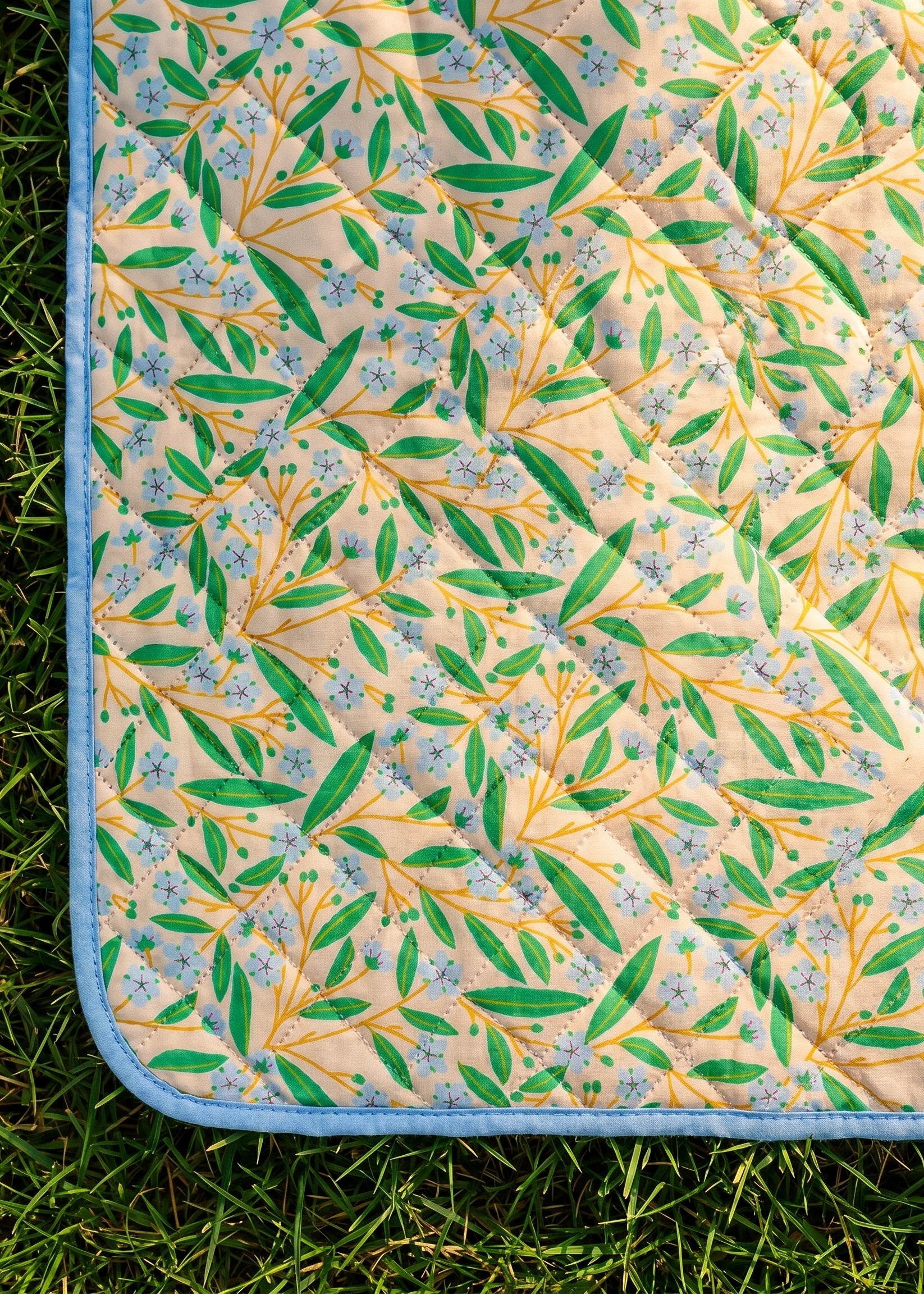 Quilted blanket - 170x130 cm