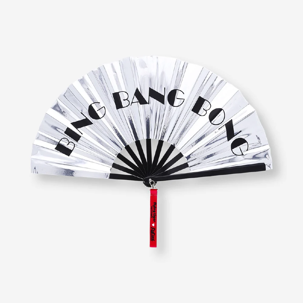 RuPaul's Drag Race x Flying Tiger Copenhagen - Silver clack fan with strap