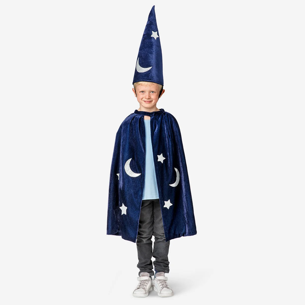 Wizard costume. 4-8 years