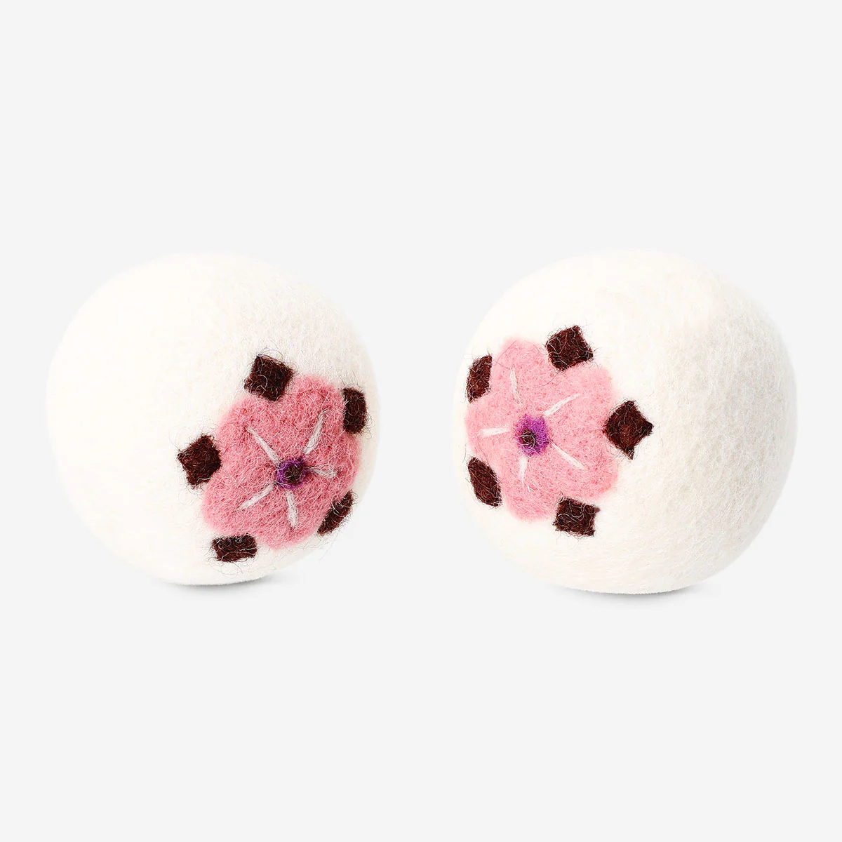 Wool laundry balls with flower motifs - 2 pcs