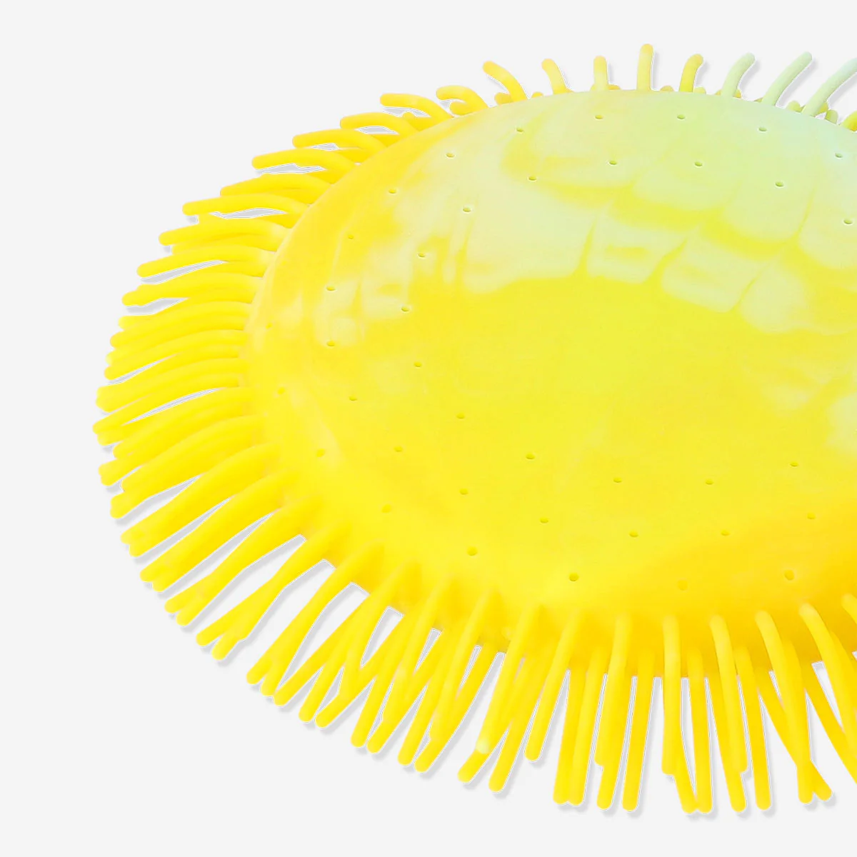 Yellow flying disc for water play - Image 3